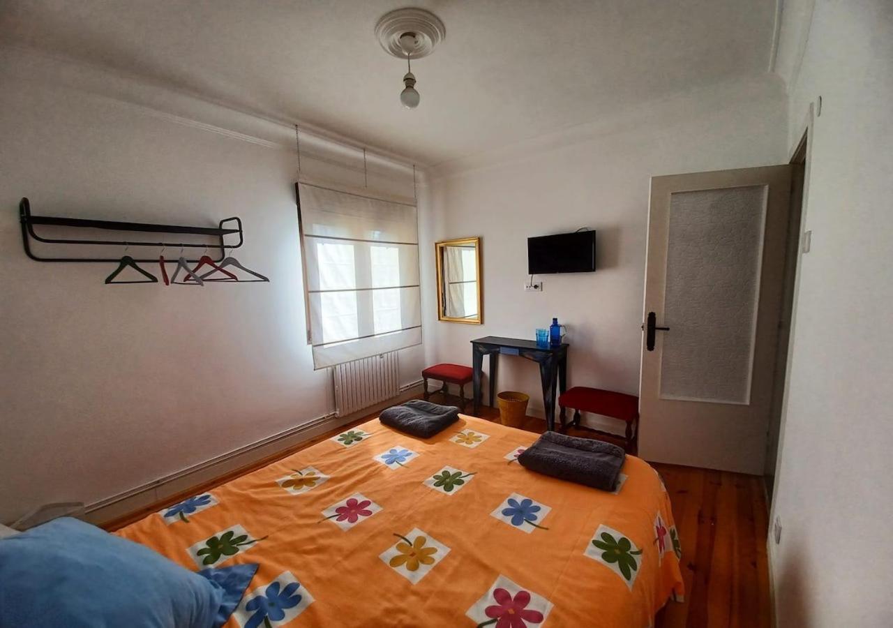 Habitaciones En El Atico De Tona Mirando A La Bahia De Сантандер Екстериор снимка