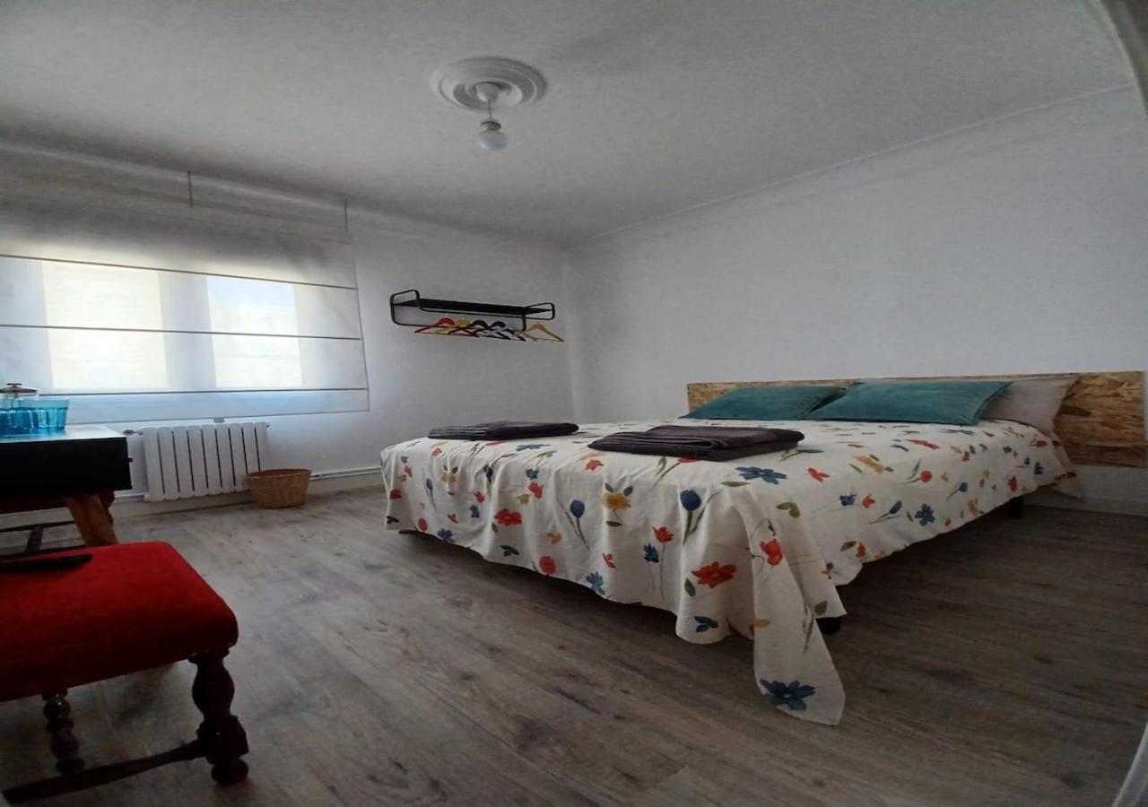 Habitaciones En El Atico De Tona Mirando A La Bahia De Сантандер Екстериор снимка