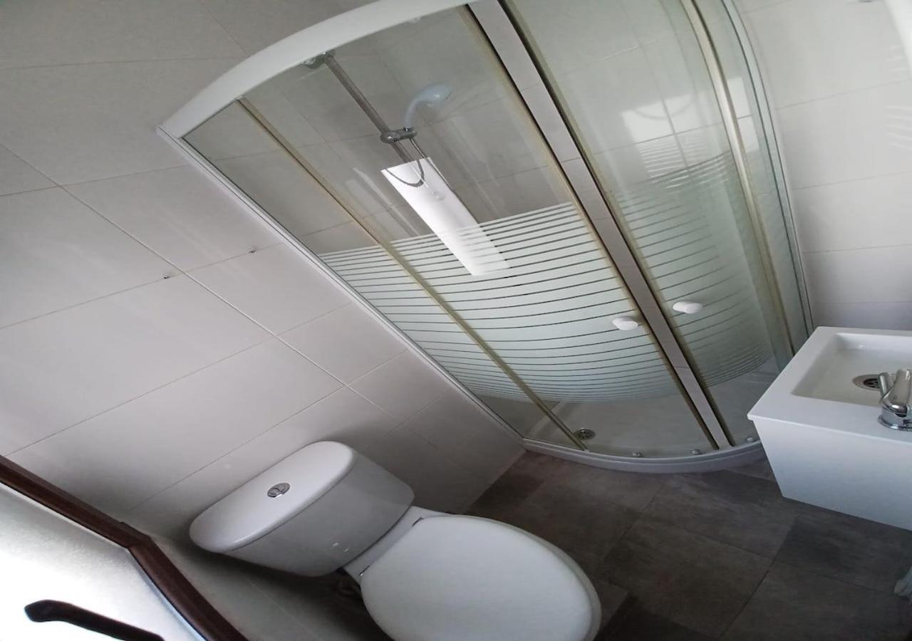 Habitaciones En El Atico De Tona Mirando A La Bahia De Сантандер Екстериор снимка