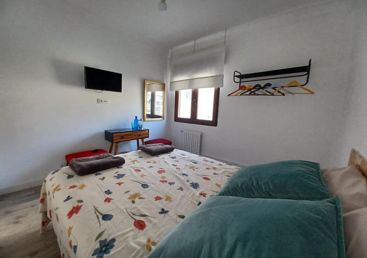 Habitaciones En El Atico De Tona Mirando A La Bahia De Сантандер Екстериор снимка